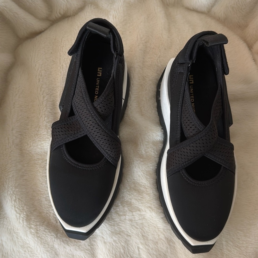 United Nude Roko Surf Low Top Platform Wedged Sneaker Black Cutout Slip-On Sz 39
